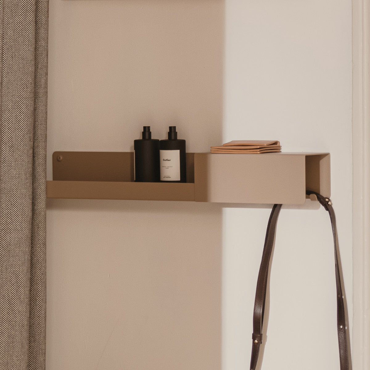 Mensola Galleggiante Anika 80 Cm Nero Lucido: Esponi I Tuoi Ricordi Con Stile! - 4
