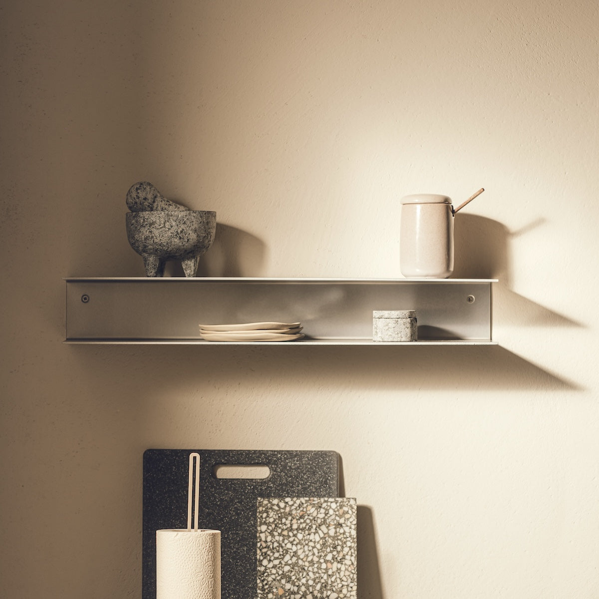 RAWW C-shaped shelf